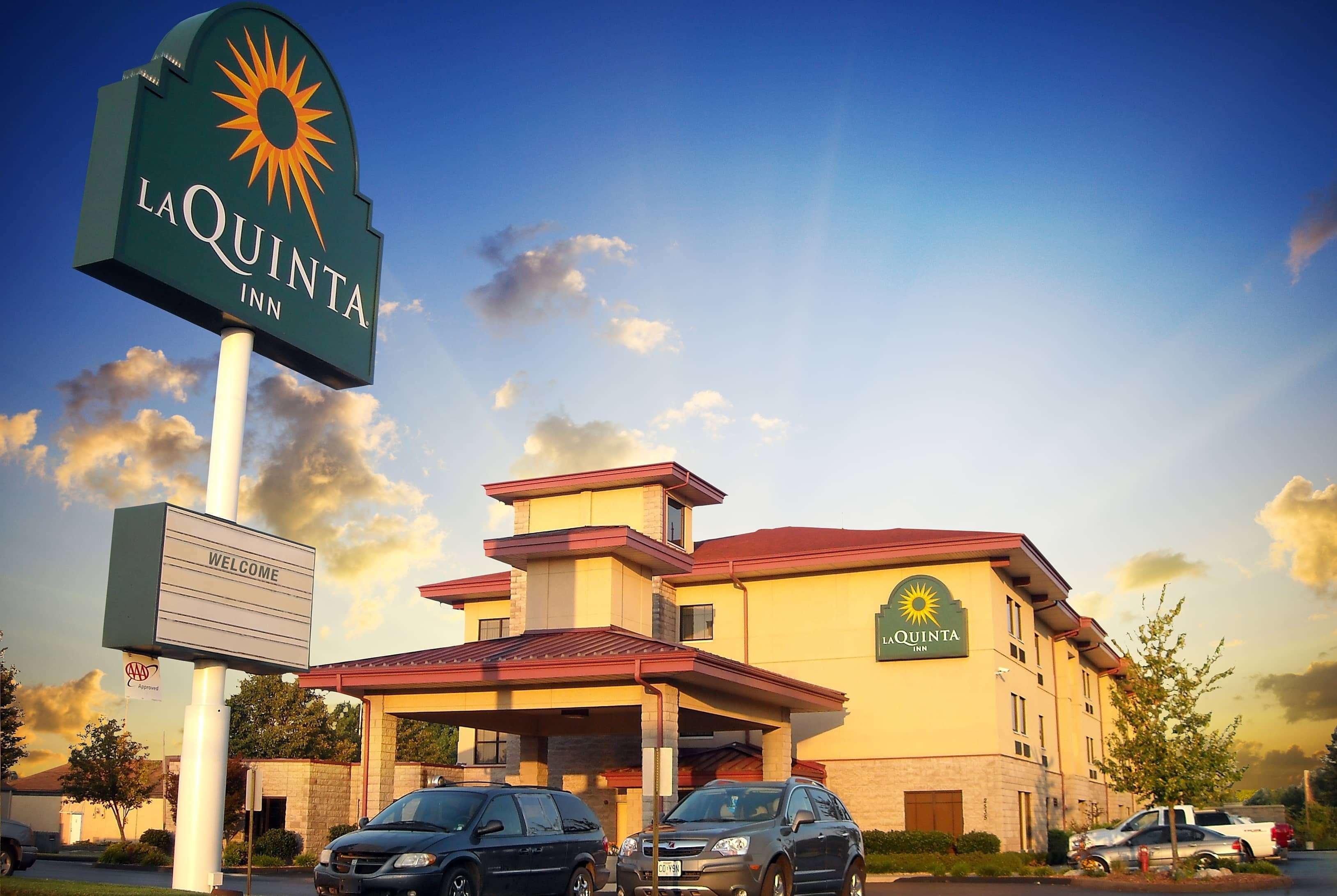 La Quinta By Wyndham Springfield South Hotel Екстериор снимка